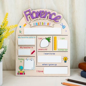 Wooden First Day of School Sign, Personalised Interchangeable Names Back To School Board, First and Last Day School Sign Photo Prop For Kids
