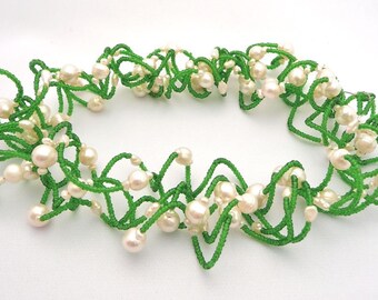 Lily of the Valley -- Green wavy choker with freshwater pearls