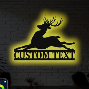 Personalisierte Hirsch Metallwandkunst mit RGB LED: Rustikales Cabin Decor