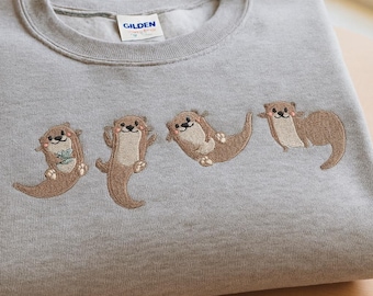 Moletom bordado de lontra fofa, camisa de lontra, suéter bordado de lontra, presente de lontra fofa, presentes de lontra