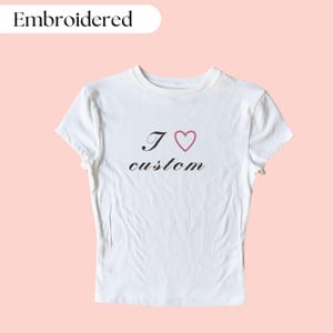 Camiseta personalizada para bebé "I Heart", top corto personalizado, camiseta bordada personalizada, top corto con texto personalizado bordado, camiseta Y2K para bebé, top corto personalizado