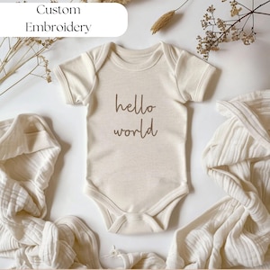 Body bordado de bebé &quot;Hola Mundo&quot;, Body con mensaje de anuncio de bebé, Body para recién nacido, Body personalizado - Regalo personalizado para bebé