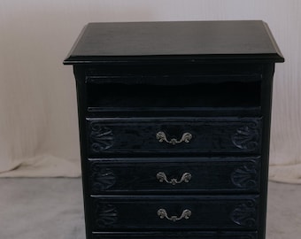 Wooden chest of drawers - vintage-style cabinet (old and antique), solid oak cabinet, solid wood - narrow / vertical - vintage oak chest of drawers