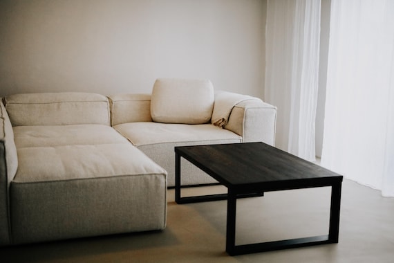 Edler Couchtisch aus Holz (Eiche), Couchtisch Holz, Sofatisch mit schwarzem Metallgestell, Couchtisch Eiche massiv, Landhaus rechteckig groß