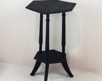 Vintage wooden side table for living room or bedroom - Small vintage side table - Side table made of reclaimed wood & solid wood, storage table