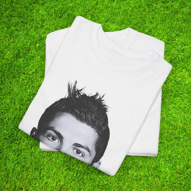 Cristiano Ronaldo CR7 T-Shirt Manchester United Real Madrid Juventus Al-Nassr Portugal Soccer Fan Gift Football Legend Vintage White Shirt image 3