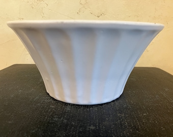 McCoy Pottery, Floraline, Econoline, Ceramic Vase