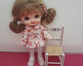 Miniature hand made and hand painted chair for Petite Blythe or STO dolls original design diorama room-box