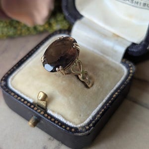 Vintage Gold Smoky Quartz Ring Statement Brown Stone Heart Shoulders | Size R