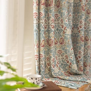 Paar victoriaanse beige bloemengordijnen - landboerderij gordijnen met plantenprint voor slaapkamer en woonkamer | Aangepaste panelen