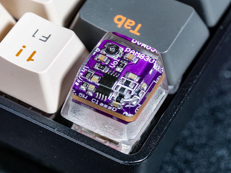Circuit Board Resin Artisan Keycap Set, Transparent Keycap for Cherry MX Mechanical Keyboards, Custom Gaming Keycap Gift for Tech Lovers image 5