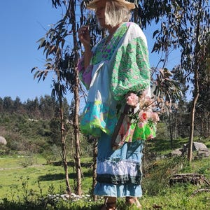 FRATELOES Vestido Boho Patchwork Artesanal Verde Azulado Folhos Tamanho Unico Multicamada Festival Sustentavel PeaceofMarlene