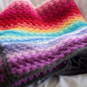 Easy rainbow crochet Blanket pattern, the Rainbow Granny Stripe an easy crochet blanket pattern image 5