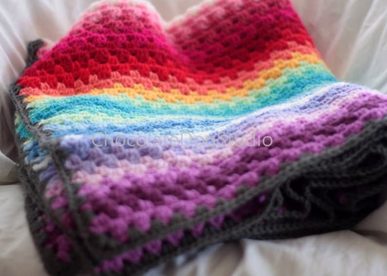 Easy rainbow crochet Blanket pattern, the Rainbow Granny Stripe an easy crochet blanket pattern image 5