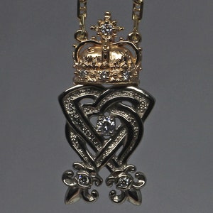 Diamond Luckenbooth Pendant in yellow and white 14K Gold, Pendant only