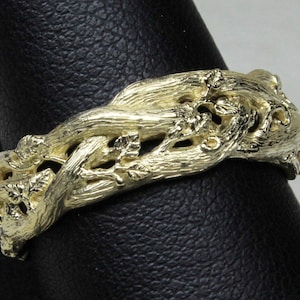 Woodland vine band in 14K gold size 9 1/4