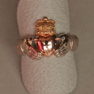 Claddagh Ring in 18k white, 18k yellow, and 14k pink gold, size 9 1/2, 10 mm tall image 2