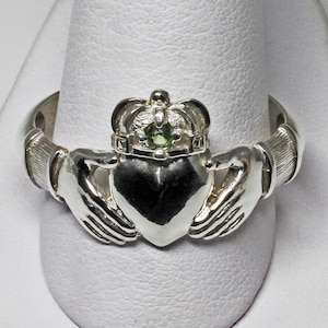 Irish silver Mans Claddagh ring with peridot size 13.5 by George Postgate