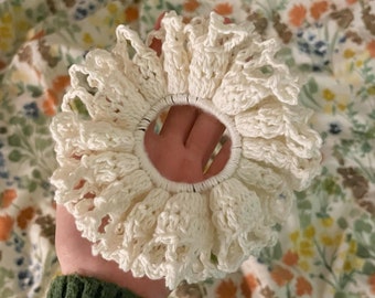 Jumbo Lace Effect Crochet Scrunchie Pattern | beginner level PDF PATTERN (US terms) by empoworld