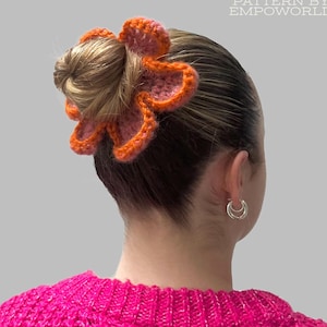Groovy Daisy Crochet Scrunchie PATTERN | Confident Beginner (PDF Pattern)