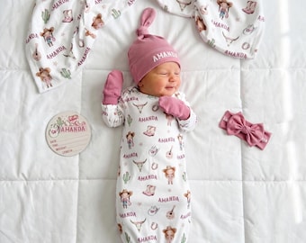 Personalized Western Girl Baby Gift Set, Newborn Essentials, The Ultimate Matching Gift Set, Cowgirl Custom Name Baby Shower Gift for Girl