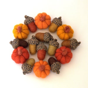 Autumn fall wreath felted Pumpkins acorns Thanksgiving ornament candle ring cottagecore Weddings gift handmade Christmas image 2