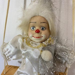 Marionette puppet clown