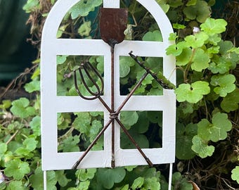 Miniature Fairy Garden Gate Decorated with Tools (WHITE)