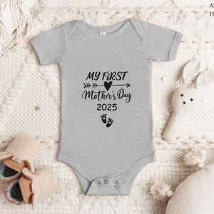 First Mother&#39;s Day Baby Bodysuit,  1st Mother&#39;s Day Toddler Shirt, Babies 1st Mother&#39;s Day Gift, Mummy gift, Mommy gift,