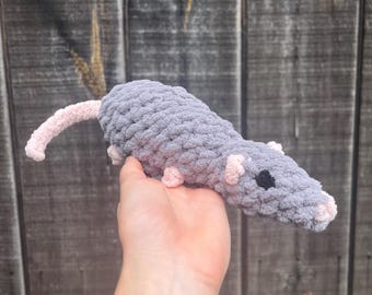Peluche all'uncinetto amigurumi ratto / adorabile roditore