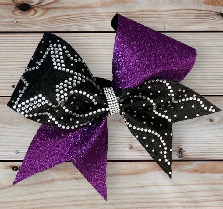 Cheer mom stuff! #cheerleading #competitioncheer #bows #glitter