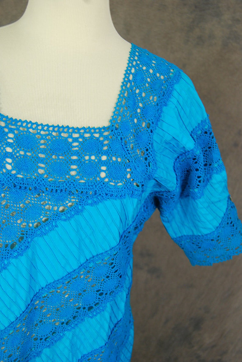 Mexican Wedding Dress Sz M SALE vintage 70s Mexican Crochet Lace Dress 1970s Blue Cotton Pintucks and Lace Dress