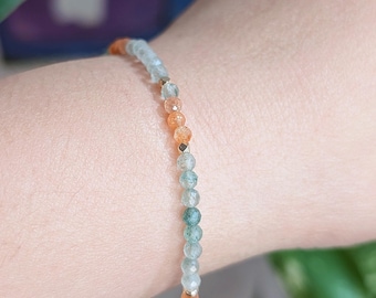 Groene aardbeienkwarts zonnesteenarmband: 14k gold filled edelsteenkralenarmband, handgemaakt
