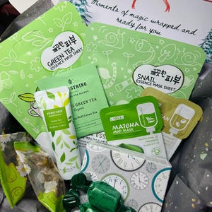 Christmas gift Spa and Relaxation Spa gift box for women, Birthday pamper hamper gift set for her, Green gift, Green color, Whittard Tea box