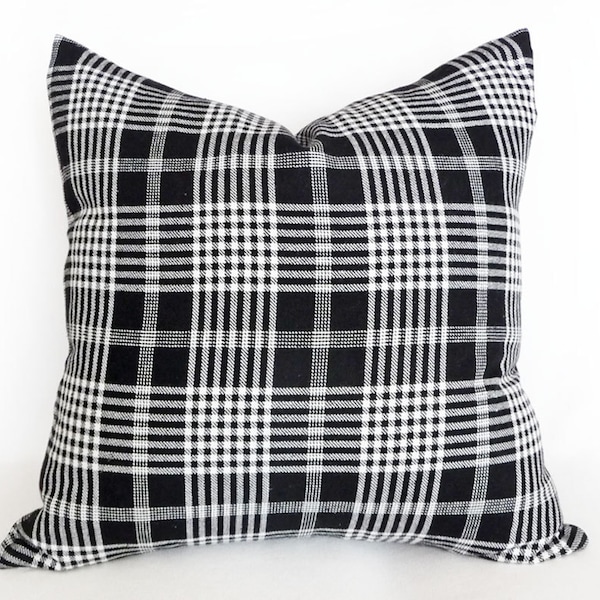 Classic Black and White Plaid Pillows,  Tartan Cushion Cover, Country Casual, Masculine, Mens Throw Pillow, 18x18