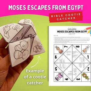 以下が含まれることがあります： 「MOSES ESCAPES FROM EGYPT」のテキストと黒い線画が描かれた白い紙のクッキーキャッチャー。説明と塗り絵アクティビティが印刷されたシートも表示されています。色鉛筆が見えます。