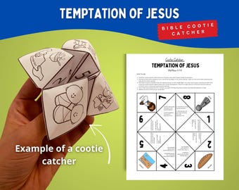 Op de afbeelding: Een papieren kietelaar met zwarte lijntekeningen en de tekst "Bespotting van Jezus" en "Bijbel Kietelaar". De kietelaar wordt in een hand gehouden. Er is ook een bedrukt vel met instructies zichtbaar.