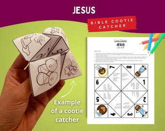 Op de afbeelding: Een witte papieren kootie catcher met zwarte lijntekeningen van bijbelse figuren en cijfers. De tekst "JESUS" en "BIBLE COOTIE CATCHER" zijn zichtbaar. Een afgedrukt vel met instructies en kleurpotloden zijn ook aanwezig.
