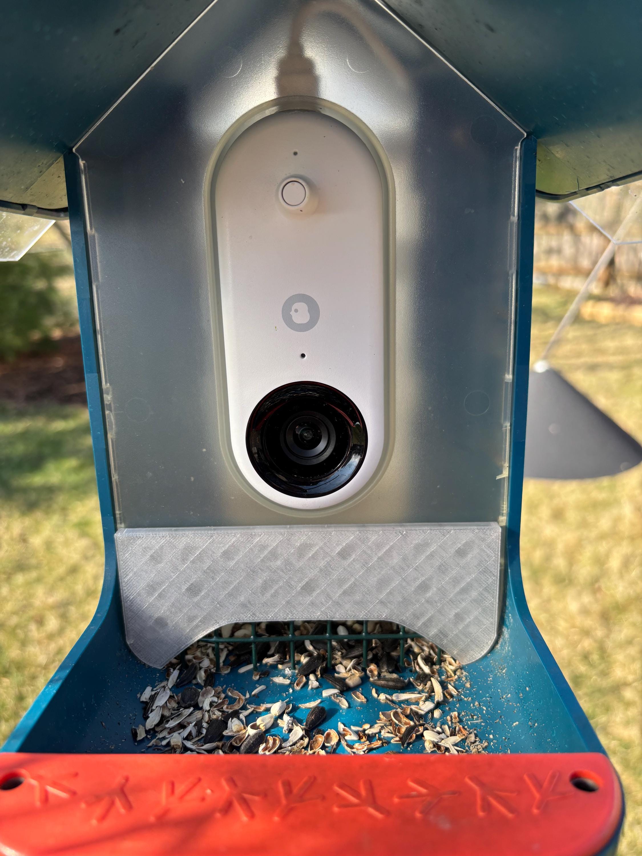 Wire reinforced squirrel guard for camera housing. Compatible with standard Bird Buddy feeder.