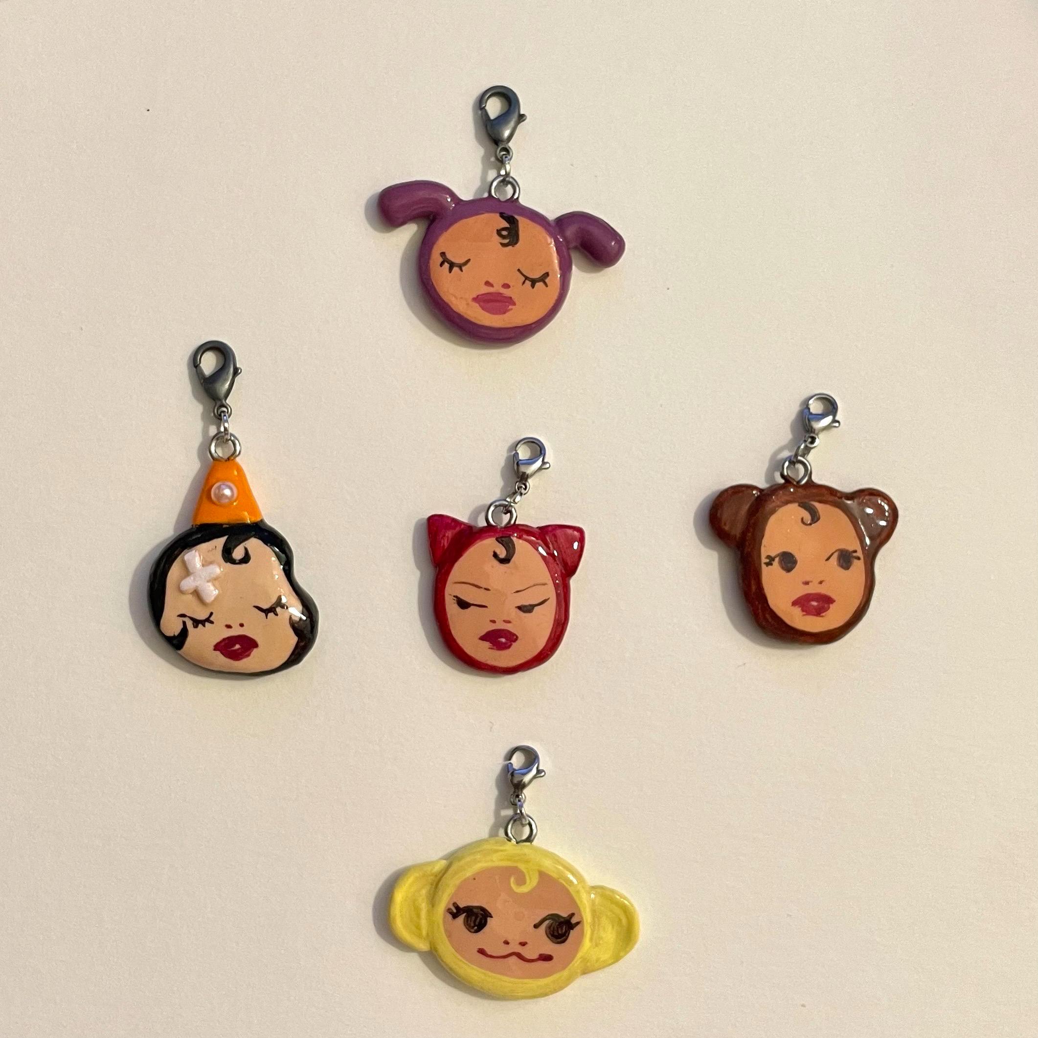 Yoshitomo nara keychain - Etsy 日本