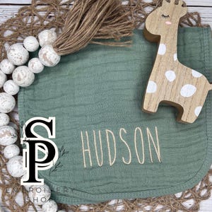 Boy Muslin Burp cloth,Baby Boy Shower Gift,Personalized Baby Burp cloth,Baby Boy Monogrammed Bib,Embroidered Baby Bib,Baby Monogrammed Bib