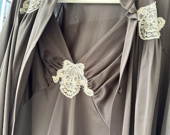 VINTAGE Long Peignoir Set 2 PC SZ M Night Gown & Robe Brown W Cream Lace
