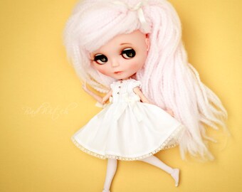Robe de poupée, Vêtements de poupée, Tenue de poupée, Poupée 1/6, Robe simple, Robe nervurée - Blanc