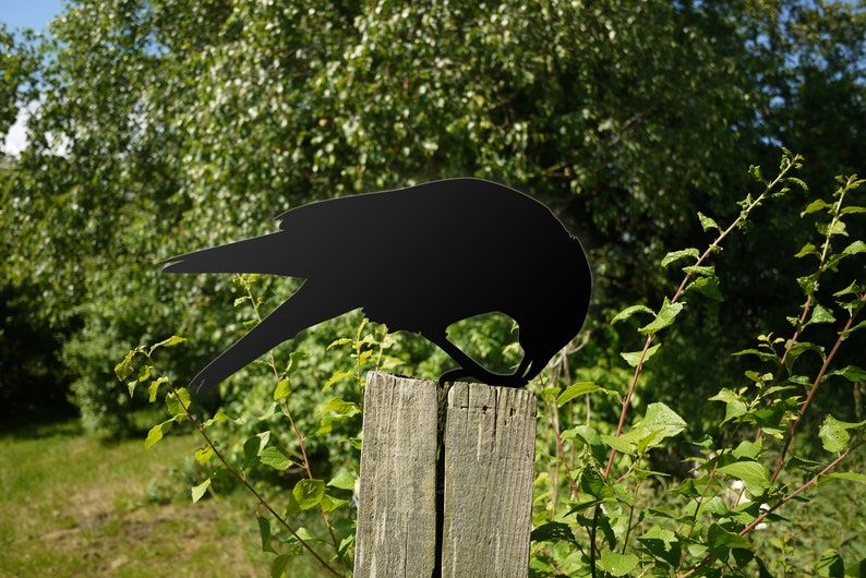 Crow Garden Yard Art, Garden Raven Crow Bird Metal Bird Sculpture for Garden, Gift for Him image 3