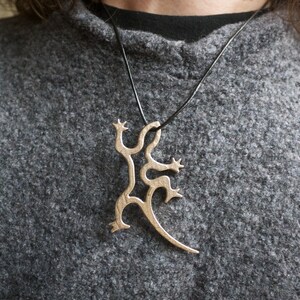 Gecko Pendant, Lizard Necklace Charm image 2