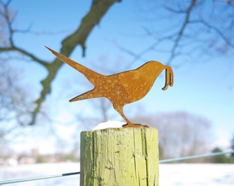 Garden Bird with Worm, Rusty Metal Blackbird