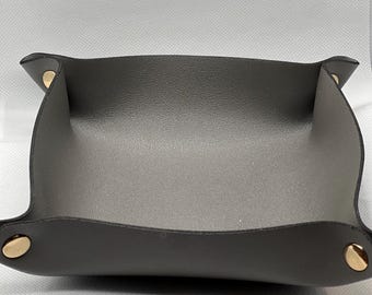 Stylish PU Leather Vallet Tray – Elegant & Functional Storage Jewelry tray