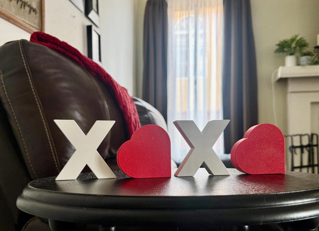 Hugs Kisses Heart Decor, Gift Idea, Perfect Gift, for Her, Girlfriend ...