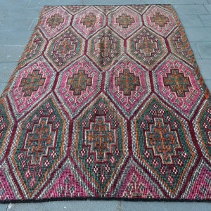Turkish Kilim, Large Kilim, Vintage Kilim, Embroidered Anatolian Kilim, Rugs For Salon, 5.2x8.3 ft Pink Kilim, Kilim With Geometric Patterns