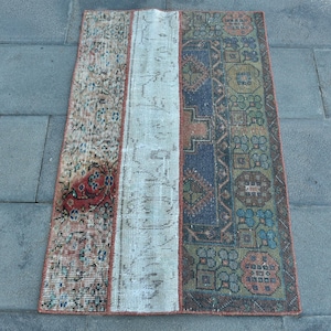 Alfombra turca de 2,2 x 3,5 pies, alfombra vintage pequeña, alfombra roja lisa